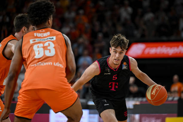 把衣服扔了 把衣服扔了