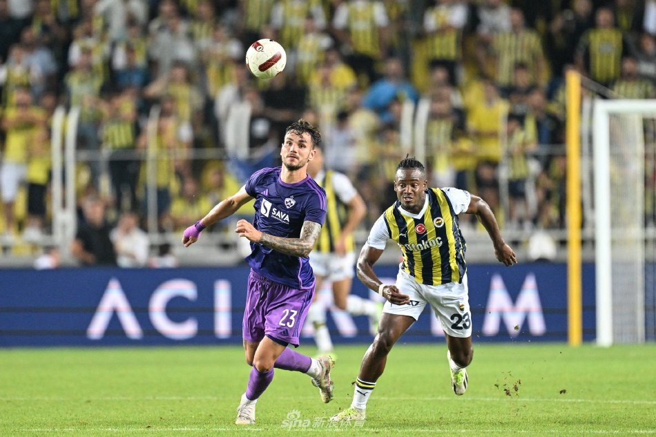 在他的影响 在他的影响